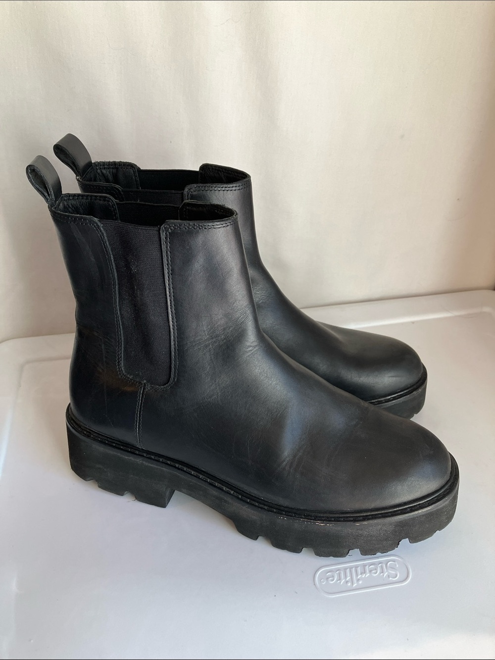 J. Crew Lug-sole Black Leather Chelsea Boots easy on good traction women’s 9.5